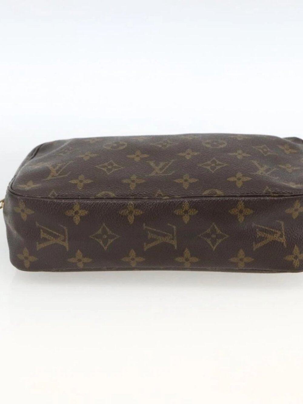LOUIS VUITTON Monogram Trousse Toilette 23 Clutch Bag - Picture 6 of 16